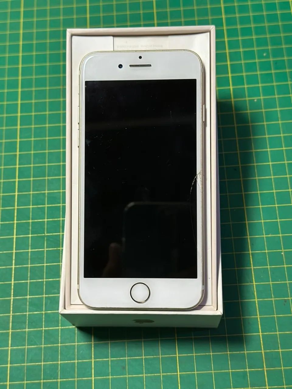 iPhone 8 64GB