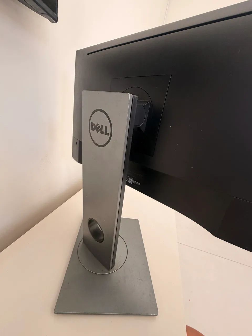 MONITOR DELL 