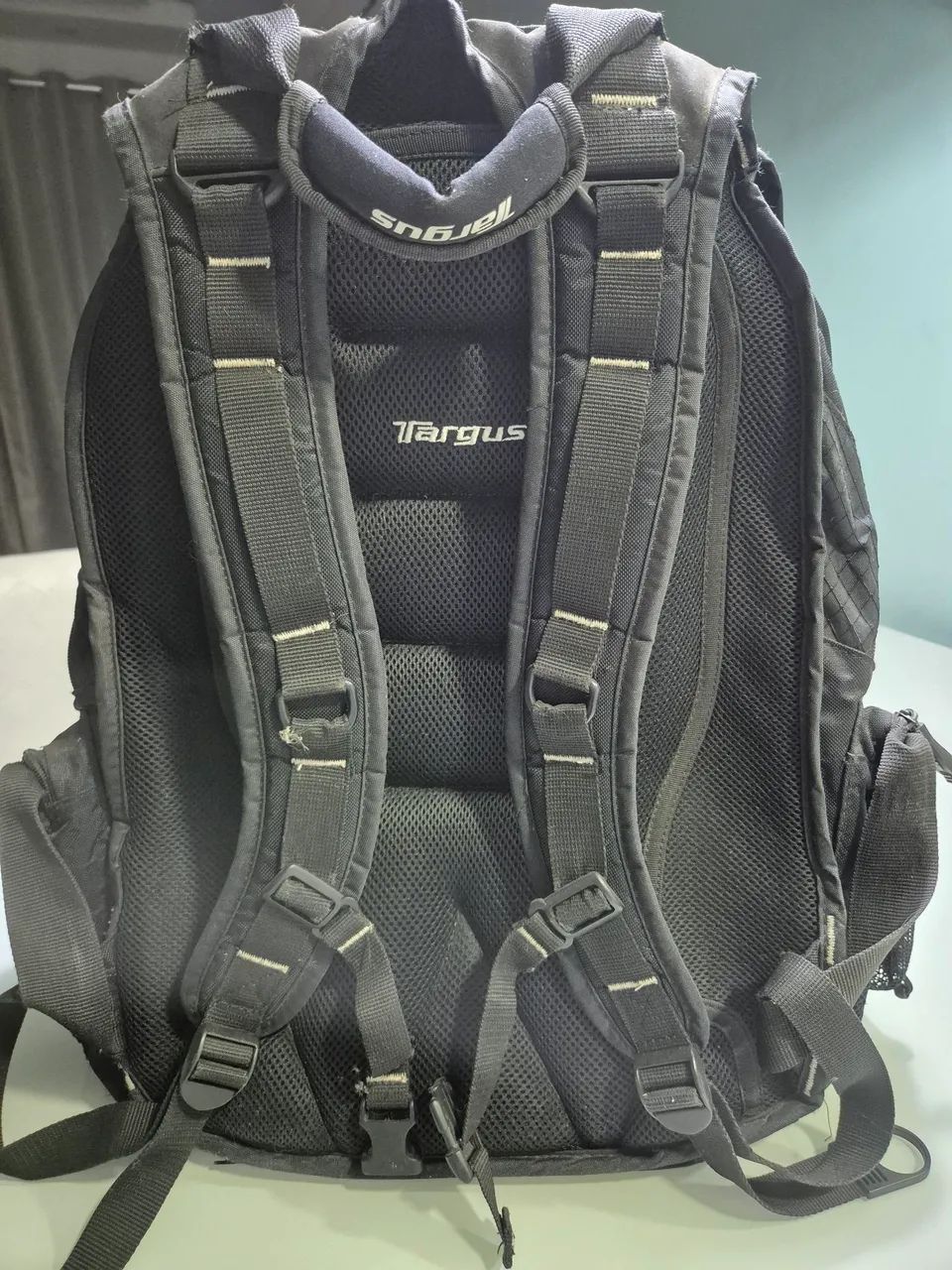 Mochila Grande usada em bom estado - Foto 3