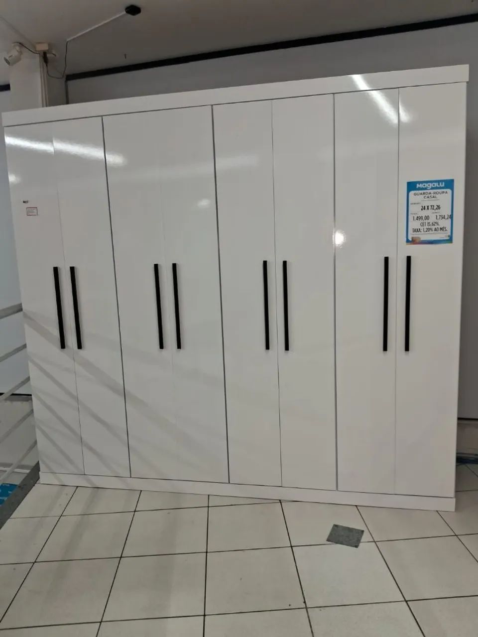 Guarda roupa em excelente estado 