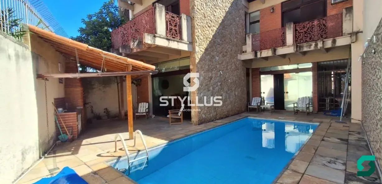 São Francisco Xavier | Casa 5 quartos, sendo 1 suite