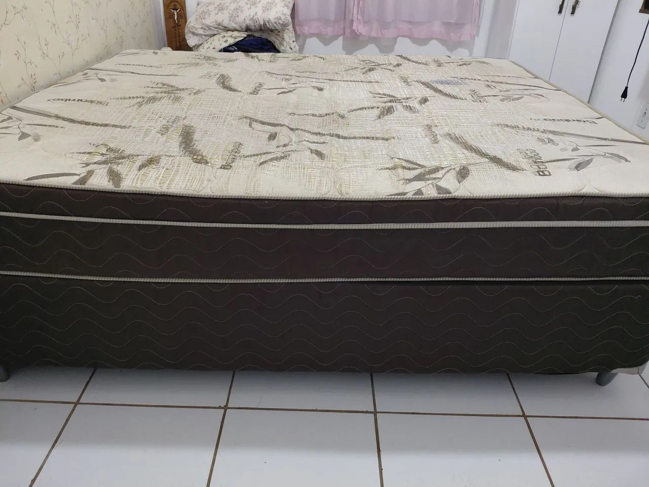 Vendo cama casal 1,58 cm - Foto 4