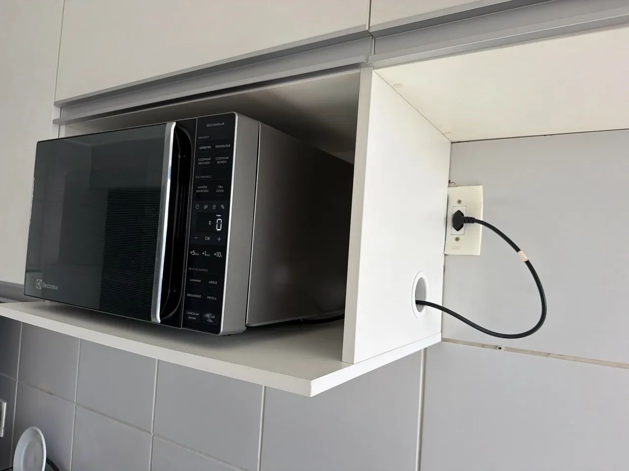 Microondas Eletrolux 23L - Foto 2