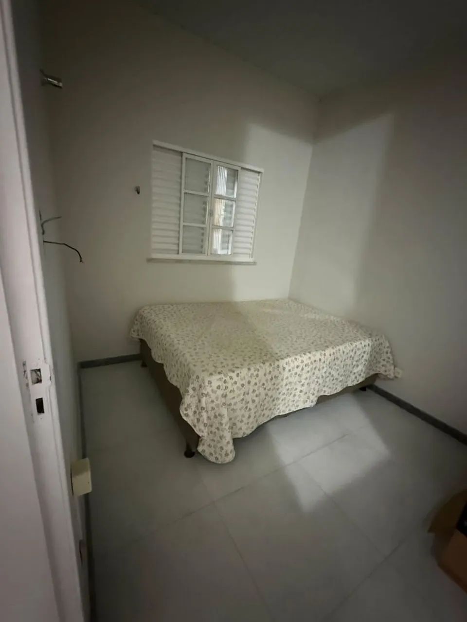 Aluguel de quarto com cama