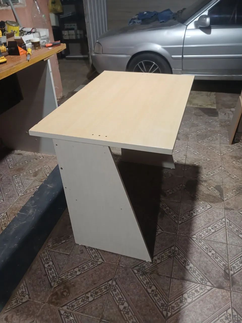 Vendo esta mesinha 250 entrego  - Foto 3