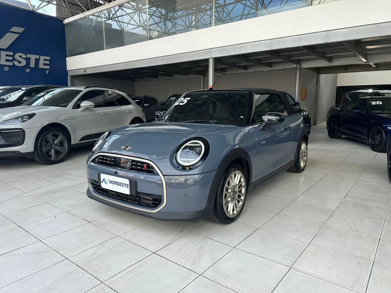Mini Cooper Cabrio S 2.0 16V Aut. 2025