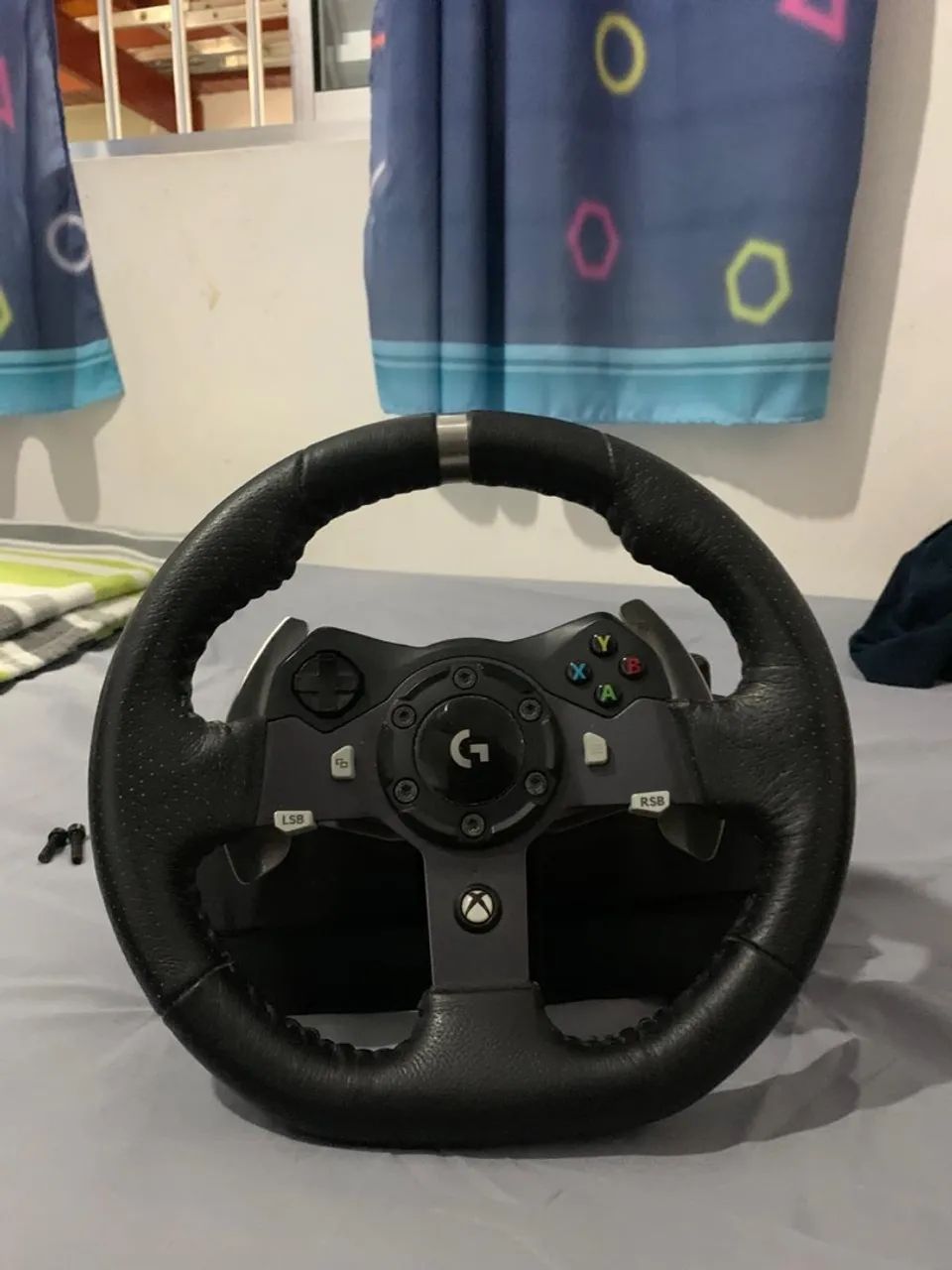 Logitech G920,com pedais e cabo de força,em perfeito estado