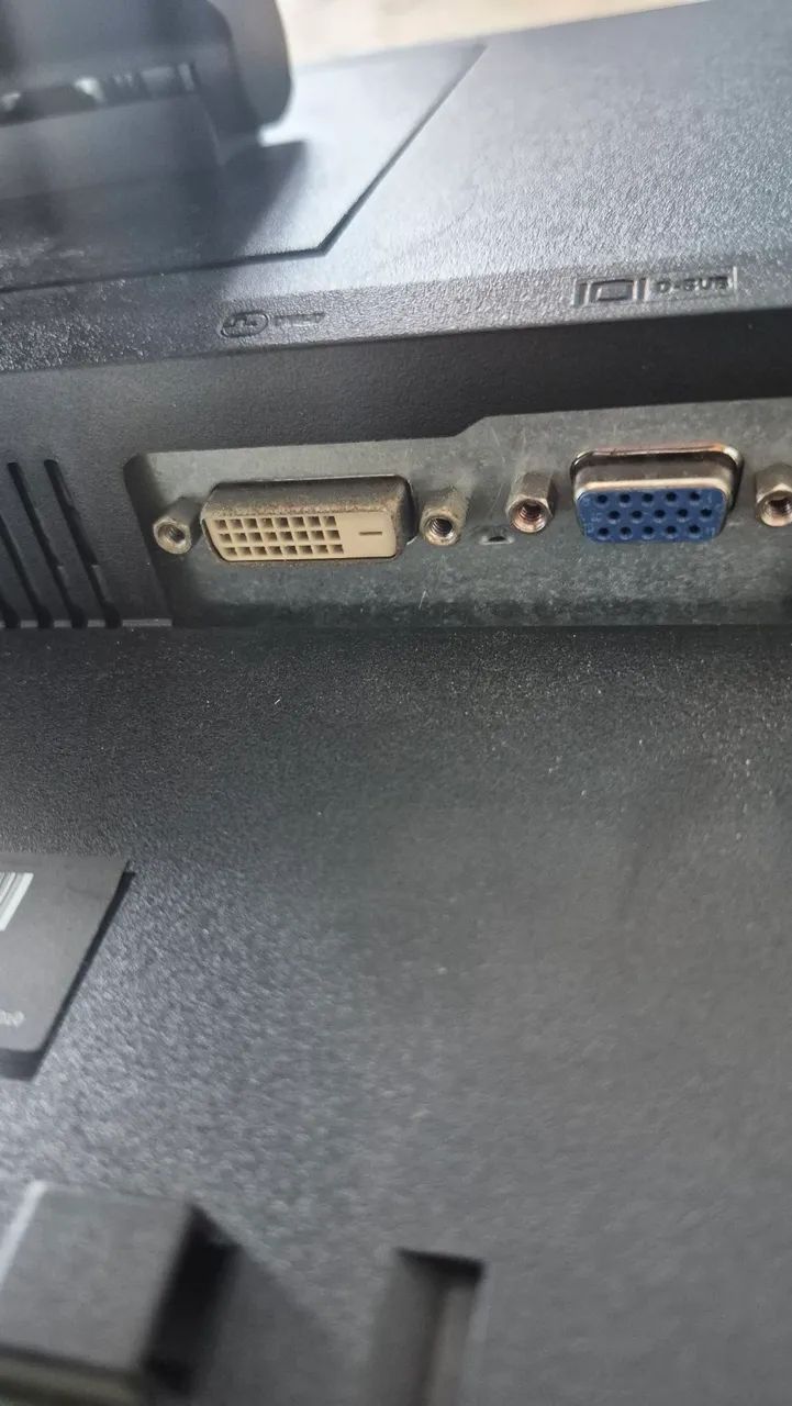 Monitor Dell e2210c  - Foto 2