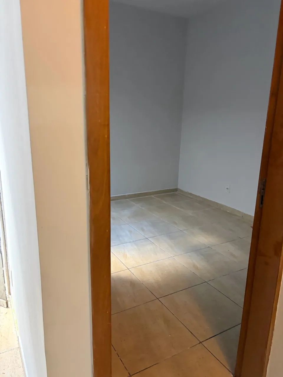 Alugo casa 1.400,00 - Foto 3