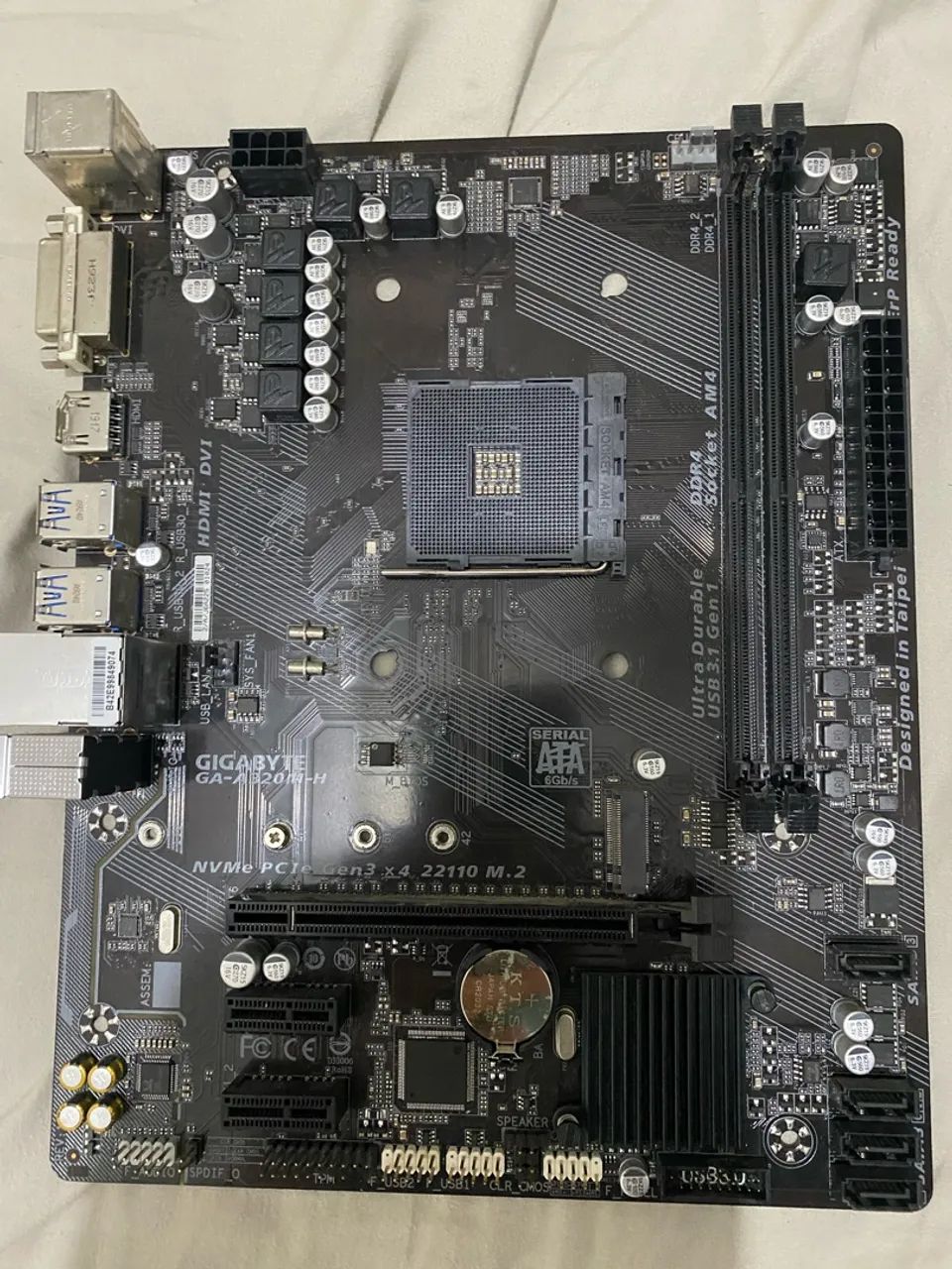 Placa mãe gigabyte ga-a320 hm