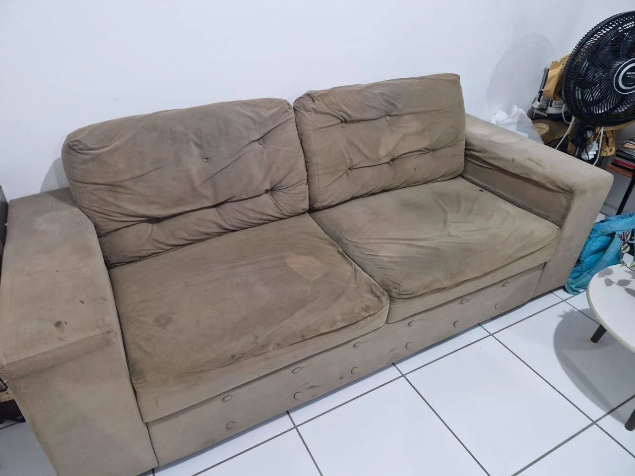 Sofá 2 metros bege