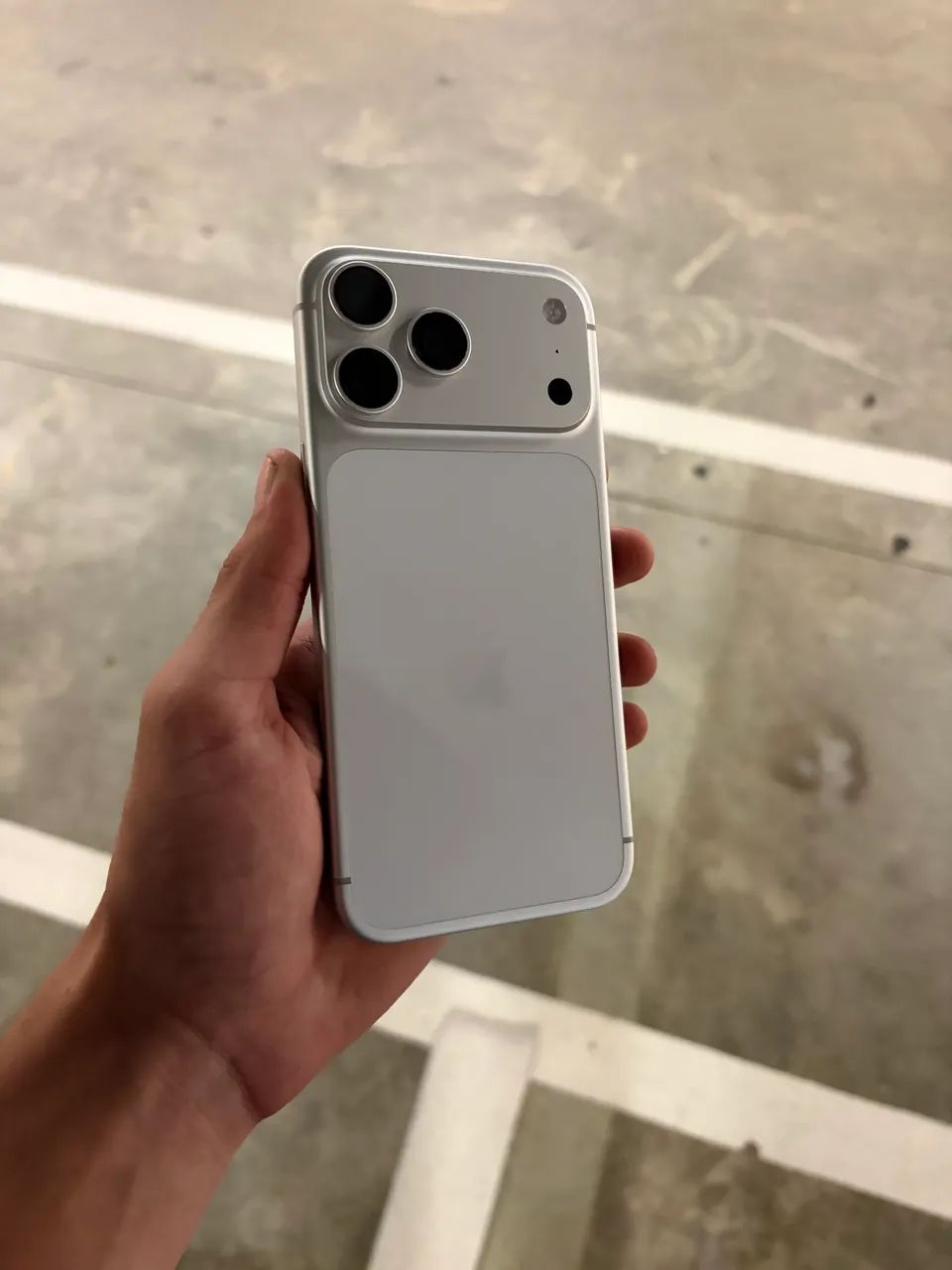 IPHONE 17 PRO MAX - 256GB - SILVER  - Foto 2