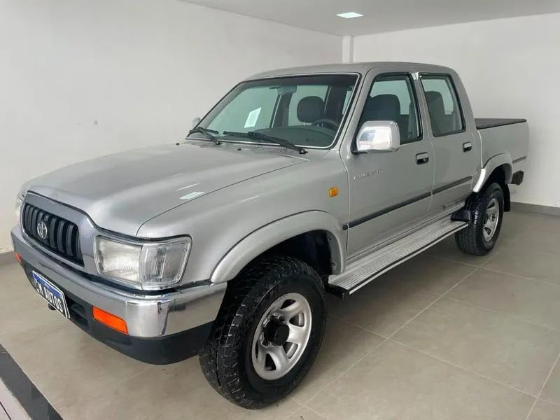Toyota Hilux CD SRV 4X2 2.7 16V 142cv 2002