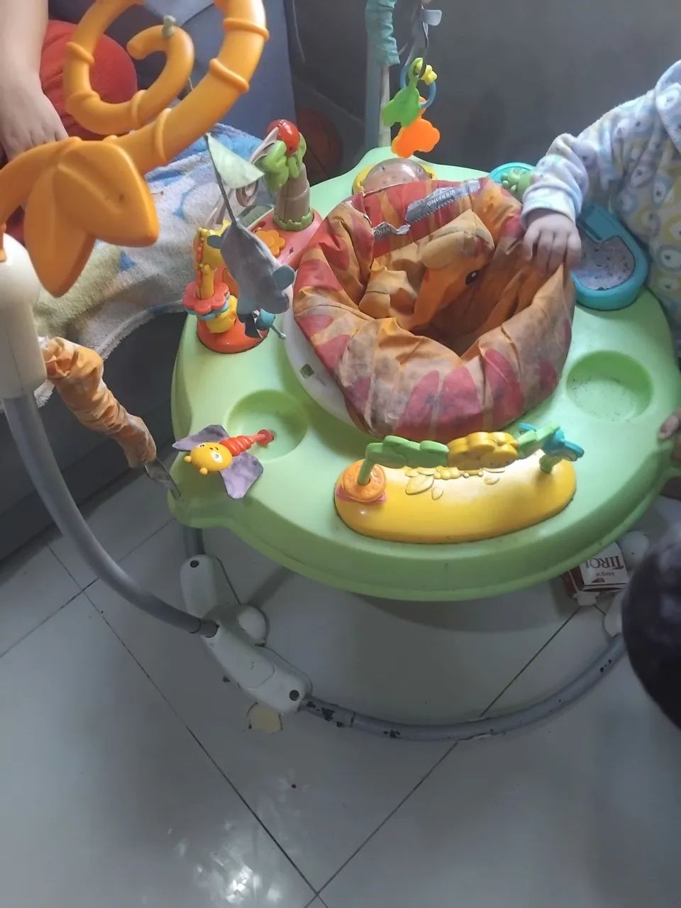 Cadeirinha de atividades