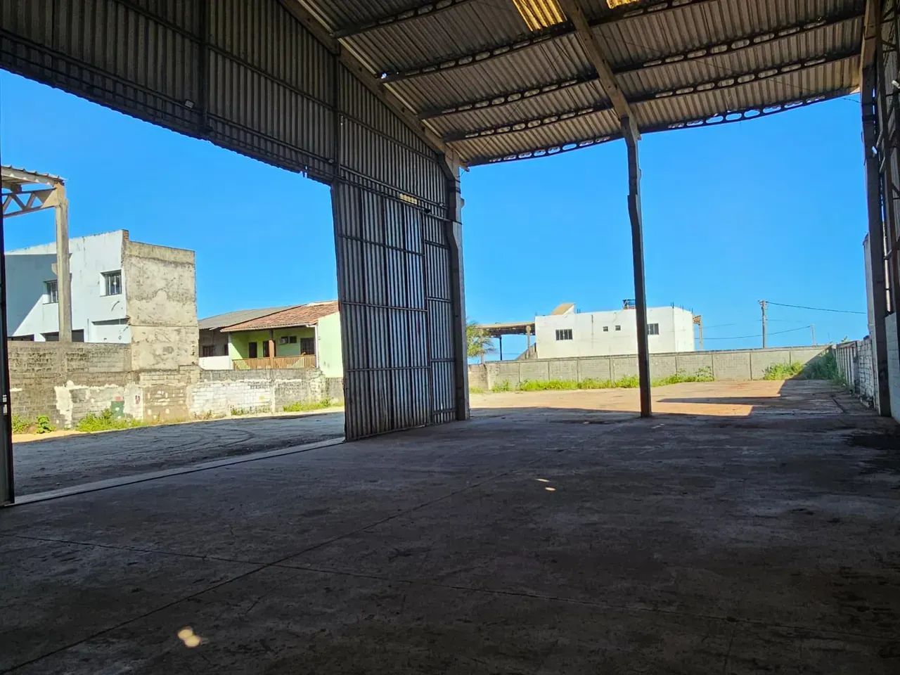 Aluga-se e vende-se galpão. - Foto 5