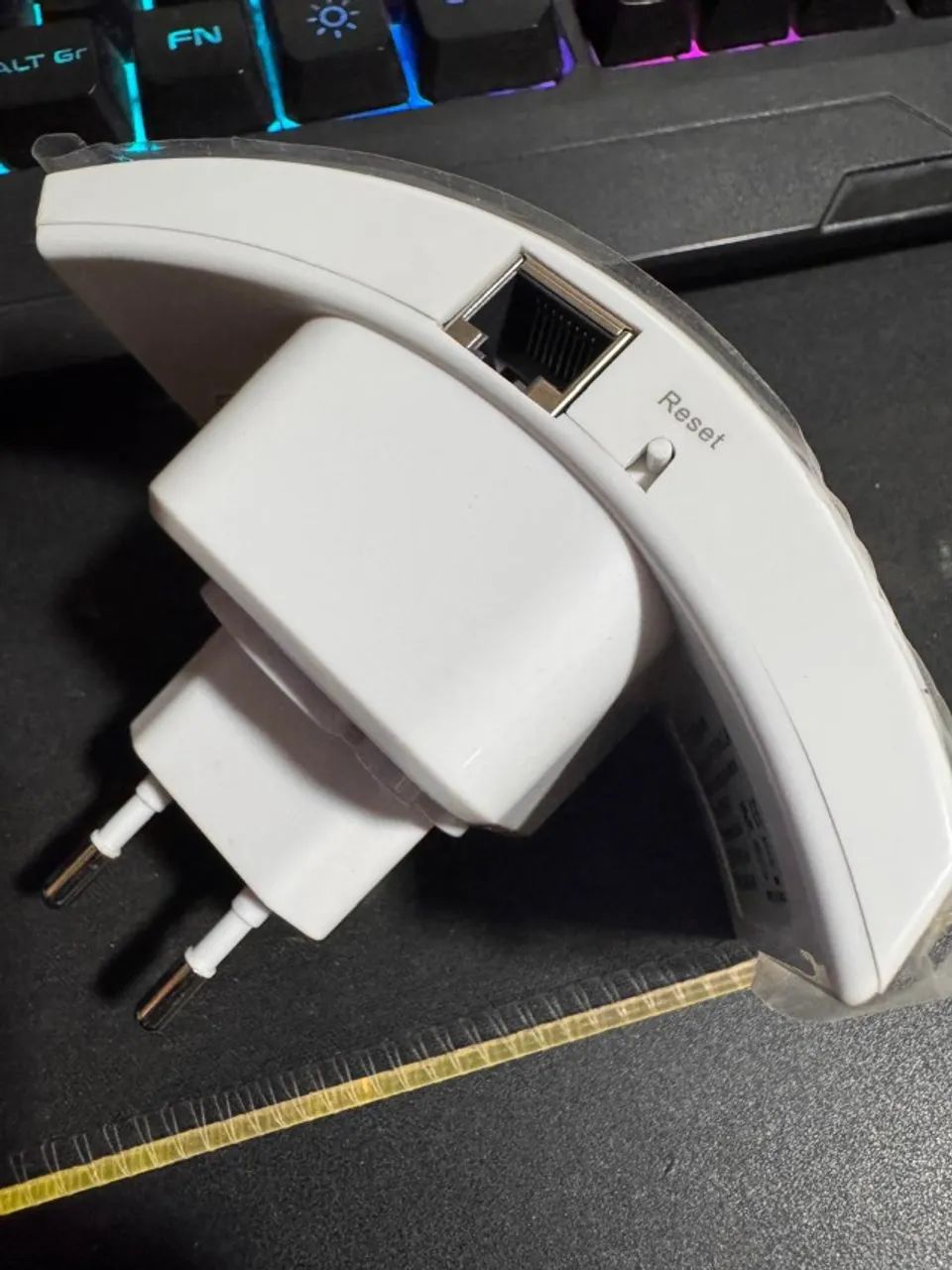 Repetidor e extensor Wifi 300mbs - Foto 2