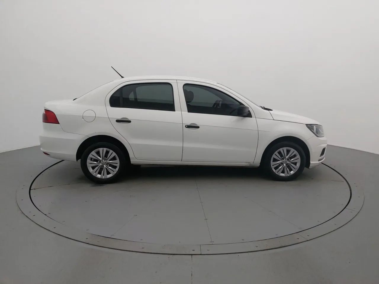 Volkswagen Voyage 1.0 Flex 12V 4p, foto 5 de 16