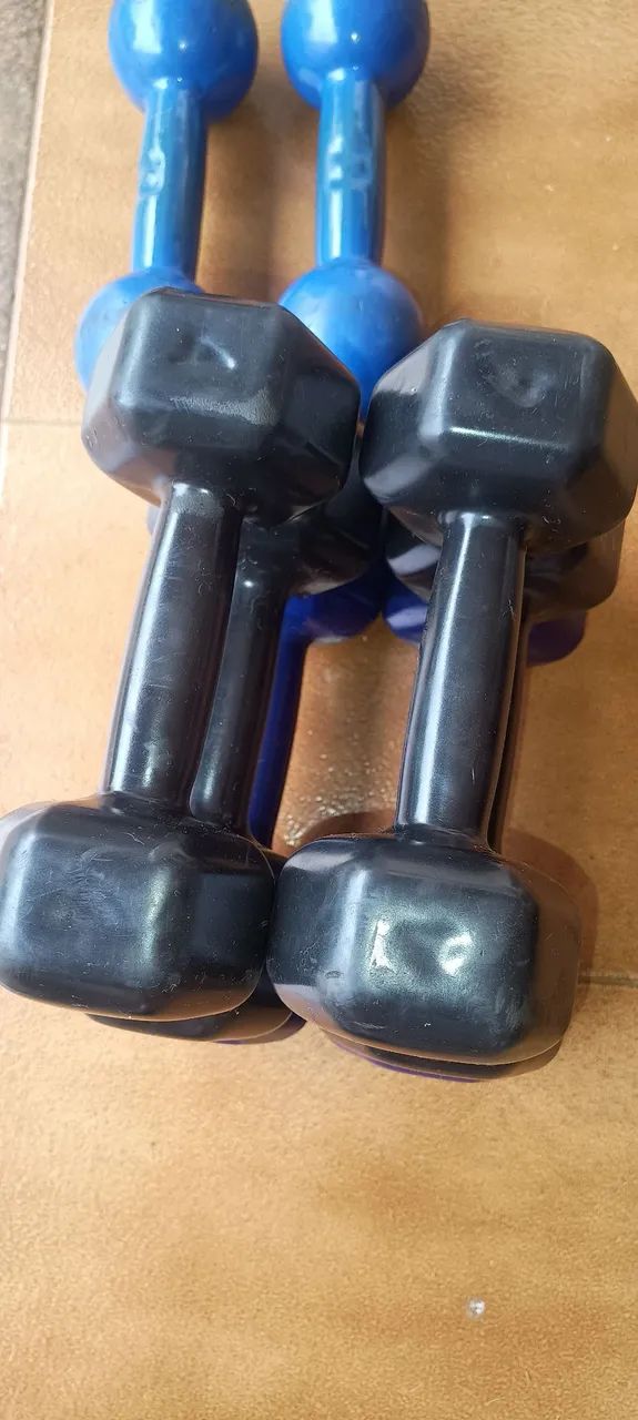 Halteres emborrachado sextavado 4 kilos 