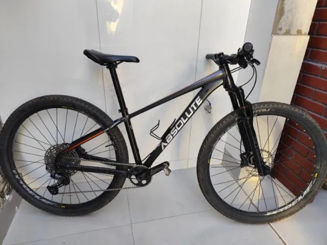 Bicicleta Absolute Wild Boost 29 - excelente estado
