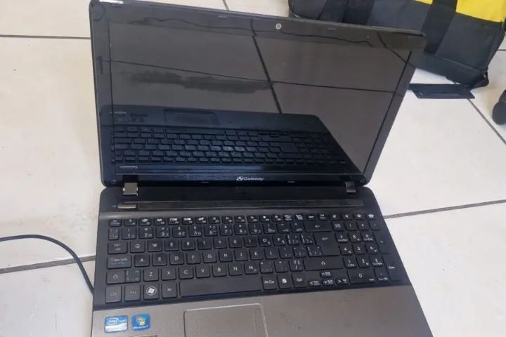 Notebook Gateway sem funcionar - Foto 3
