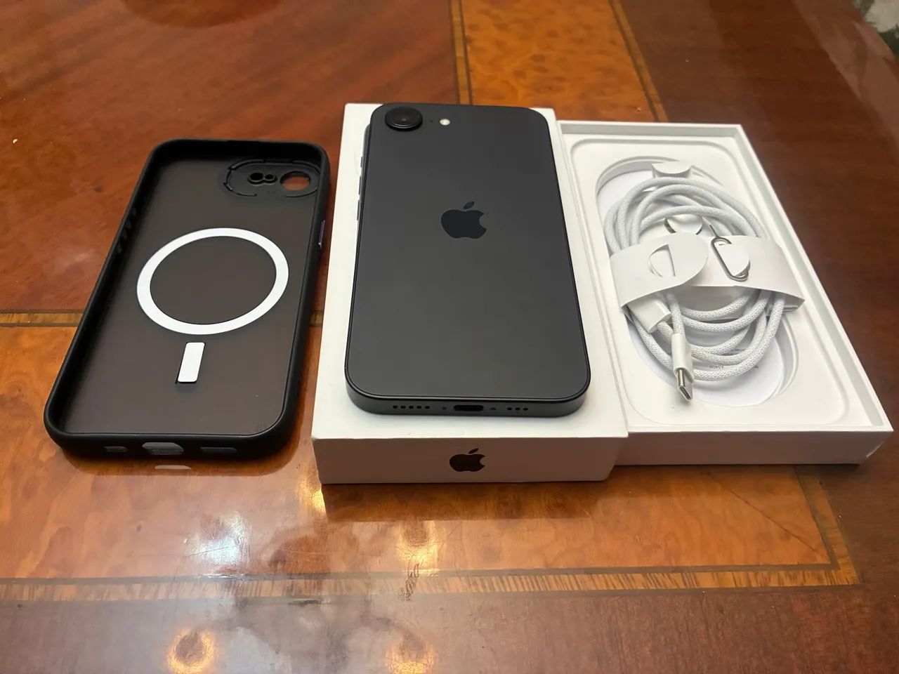 Vendo Iphone 16e 256 - Foto 5