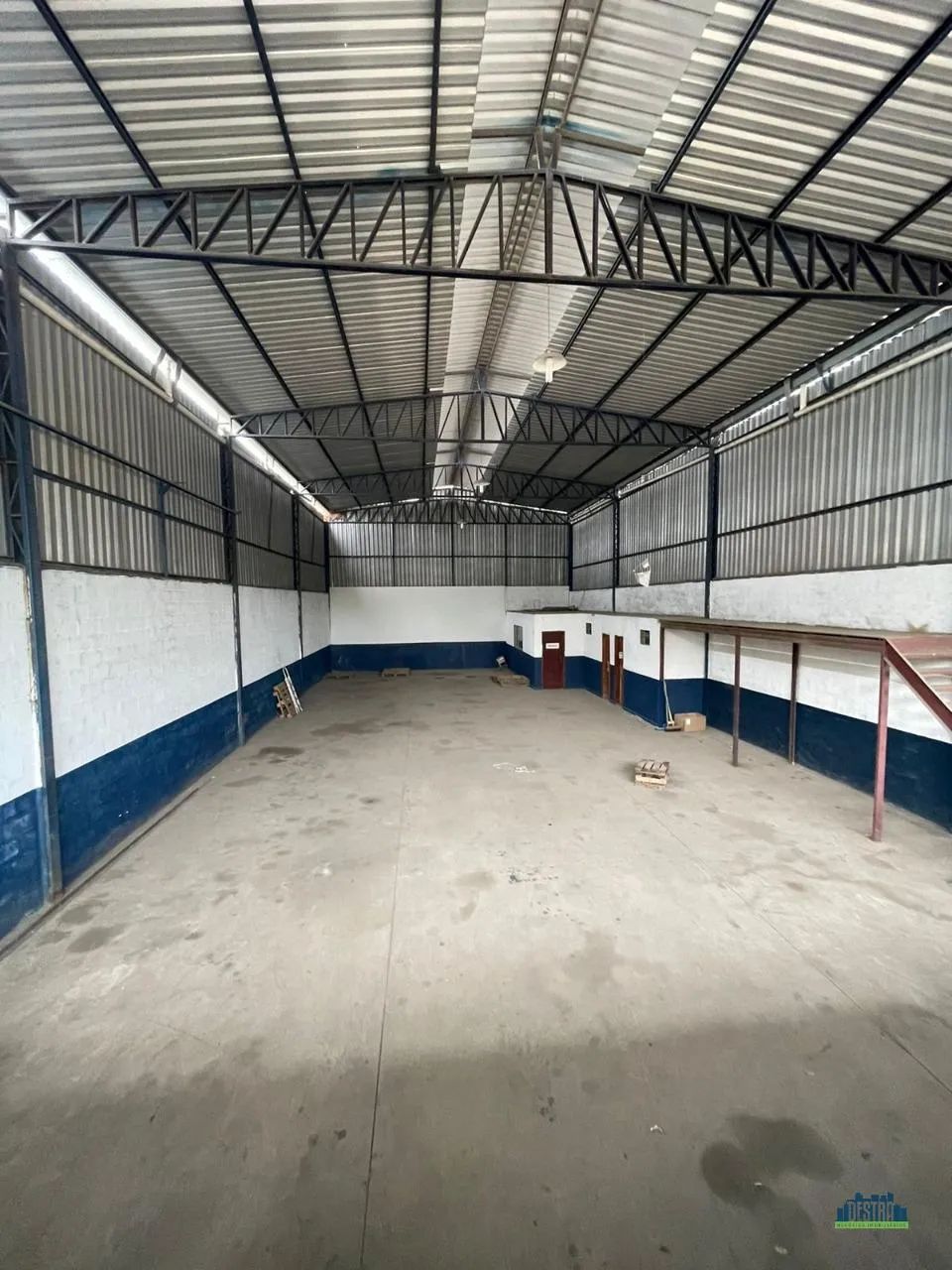 Alugue excelente galpão 300m² Jardim Marilandia