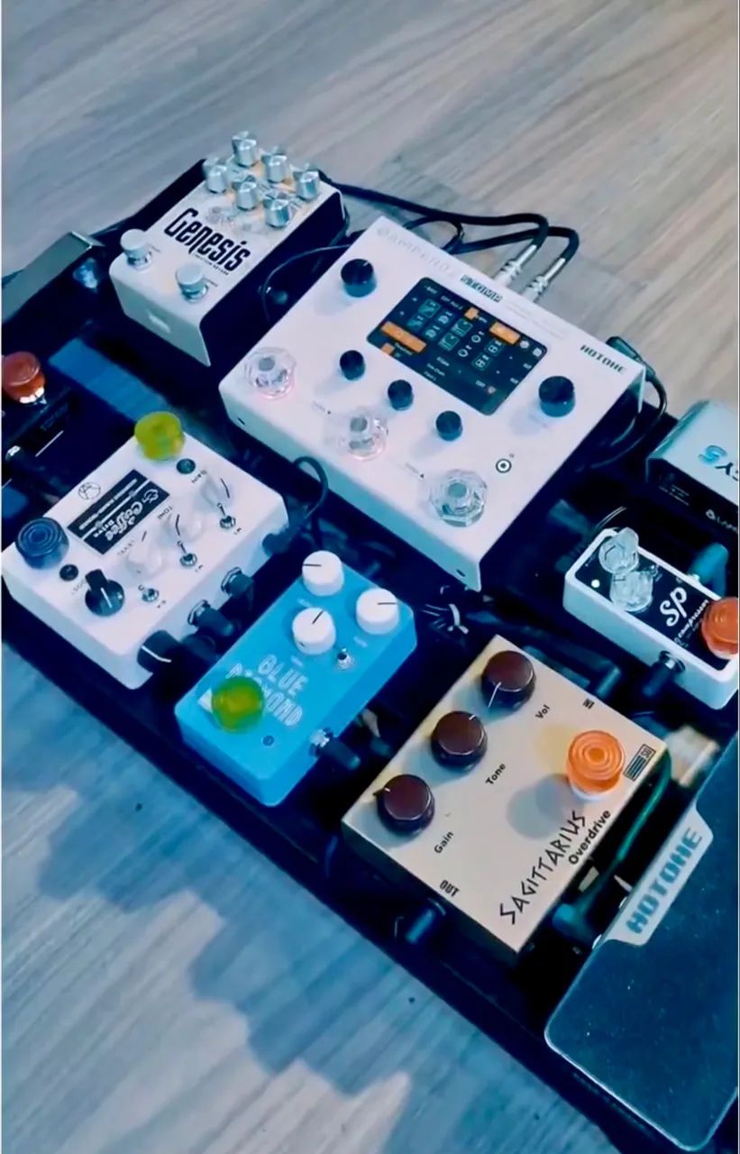 Pedais de guitarra