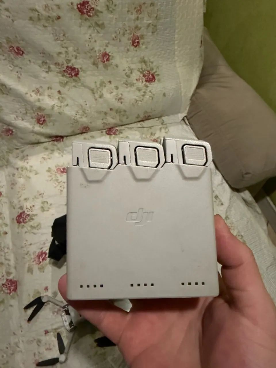 Vendo Drone DJI Mini 4 Fly More Combo - Foto 2