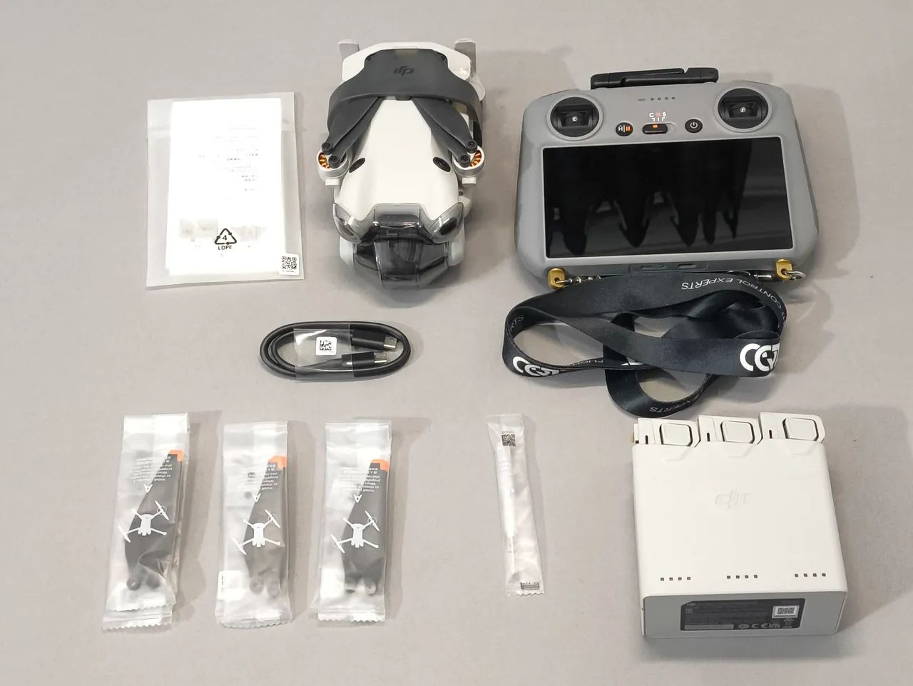 Dji mini 4 pro combo fly more plus com tela  - Foto 3