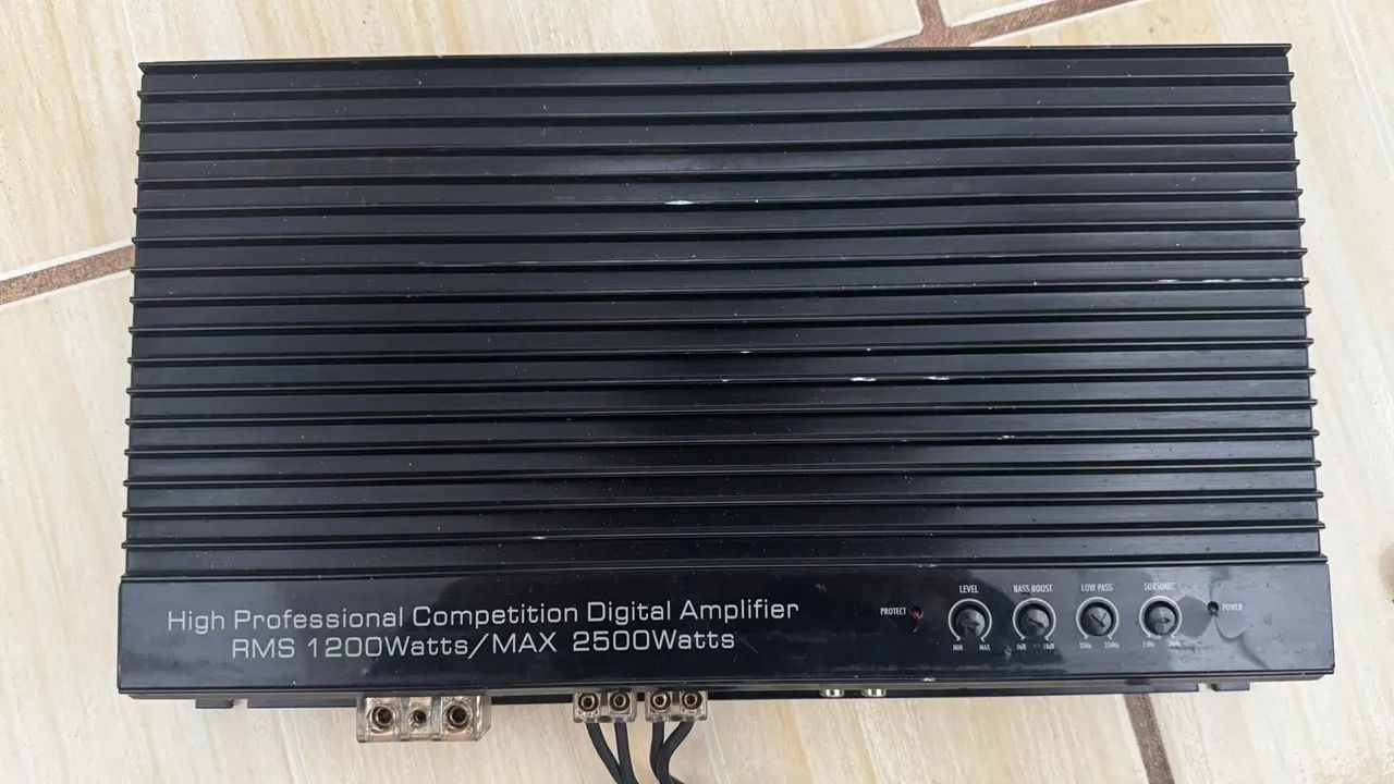 Módulo Roadstar Competition Digital 1200 Rms 