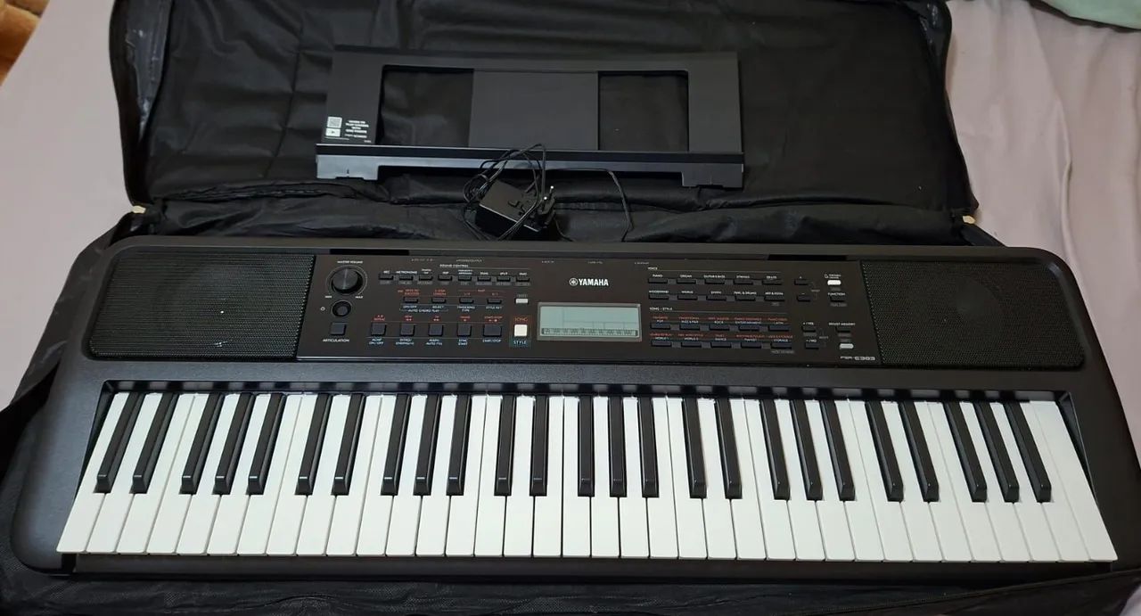 TECLADO YAMAHA PSR E383 CAPA INCLUIDA - Foto 5
