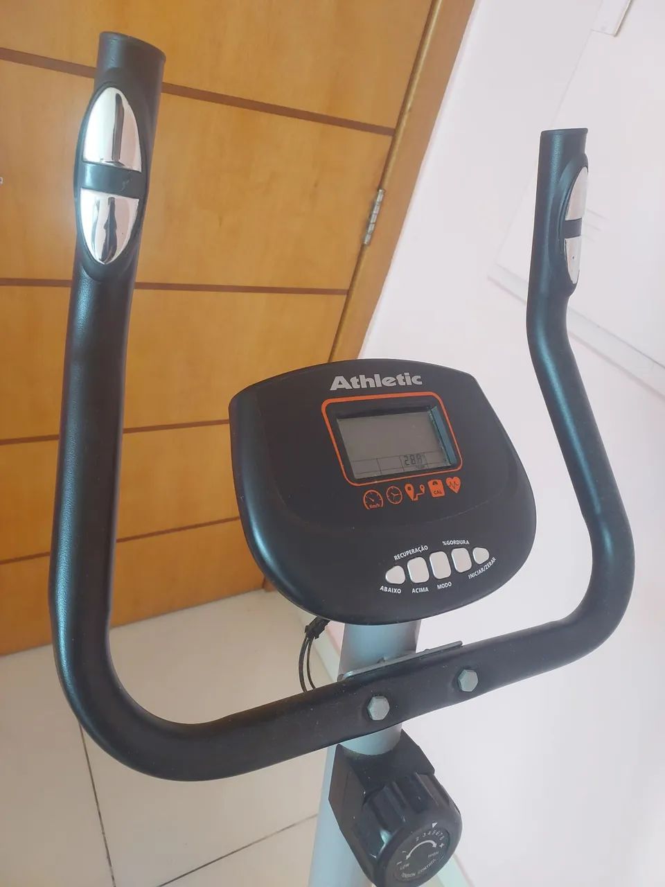Vendo uma excelente bicicleta Ergometrica nova - Foto 4
