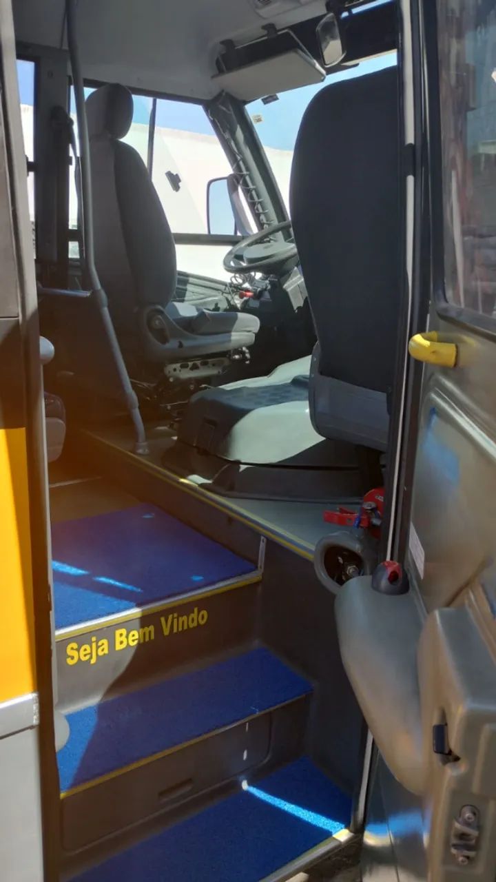 Micro-Onibus Volare v8 Escolar  29 Lugares 2014 - Foto 5