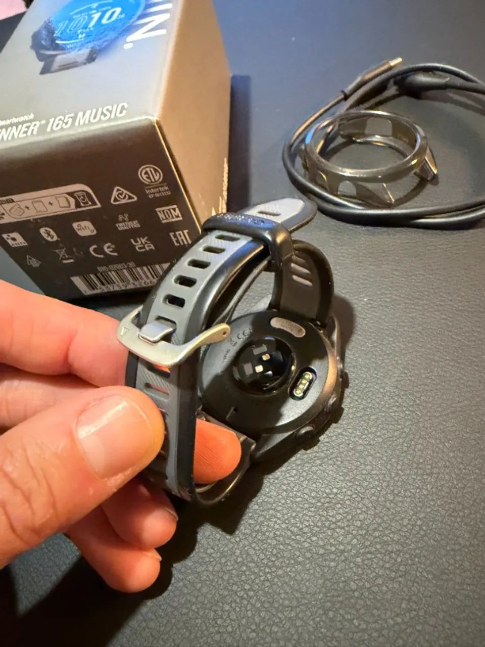 Relógio Garmin 165 music - Foto 4