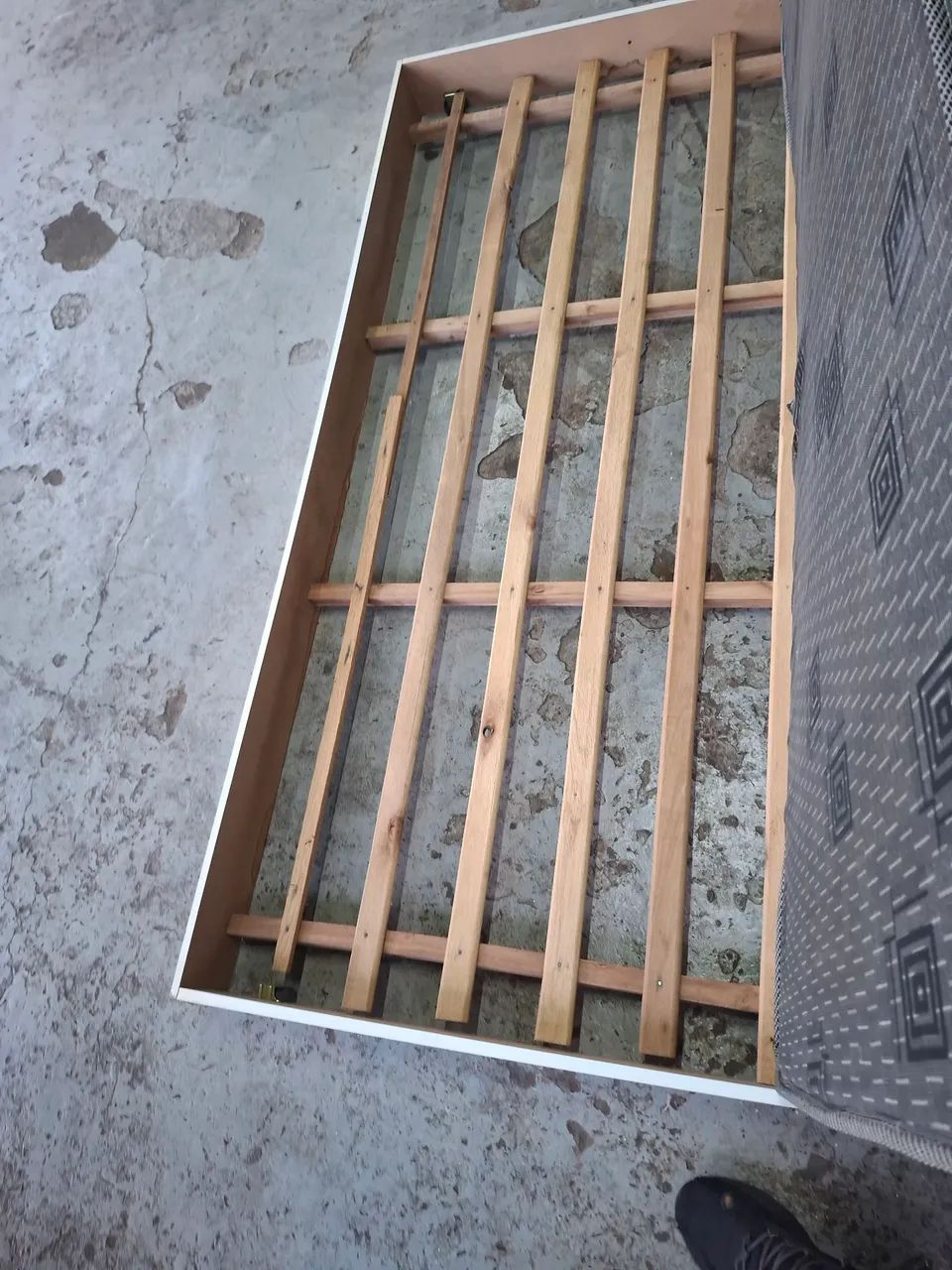 Cama solteiro com colchão  - Foto 3