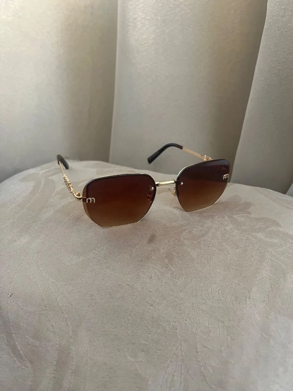 Óculos miu miu legítimo novo sem marca de uso - Foto 4