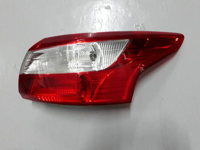 8350-Lanterna Focus Sedan Traseiro Direito 2014/2016 - Foto 2