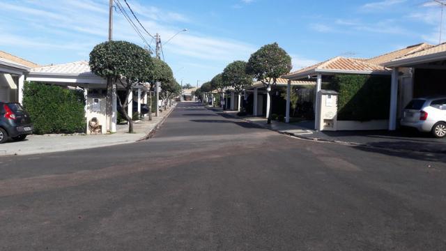 Casa Cond. Village Felicita -Pq. Franville - A/C 100 m2 - 3 Dorm (1 Suíte) - Todo Modulado