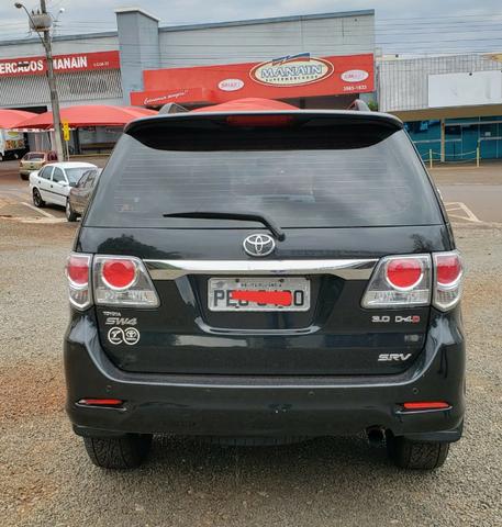 Hilux SW4 SRV 4X4 - 2012 - 7 Lugares - Foto 5