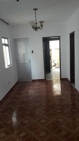 Casa no vale das pedrinha super arejada - Foto 4