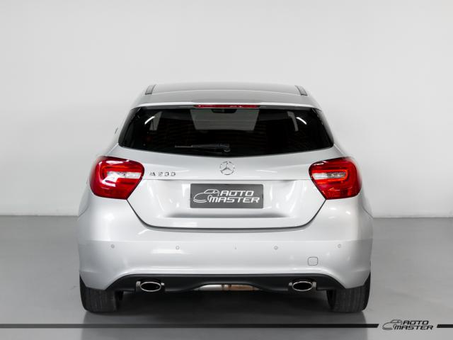 Mercedes Classe A 200 1.6 TB 16V Urban 156cv Aut. - Prata - 2015 - Foto 4