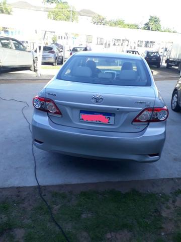 Vendo um ótimo Toyota Corolla xei 2012 - Foto 2