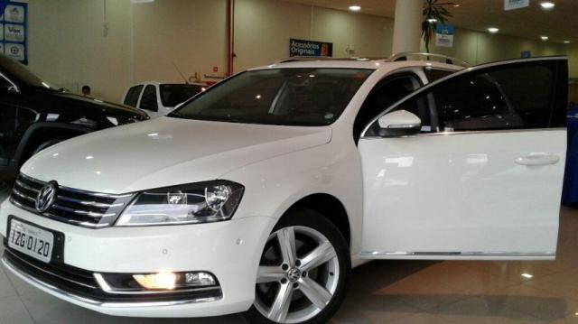 VOLKSWAGEN PASSAT VARIANT 2.0 TSI TIP Branco 2013/2014 - Foto 13