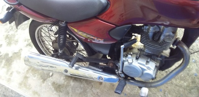 MOTO TITAN 125