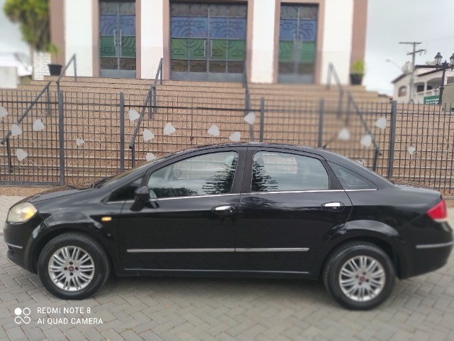 LINEA LX 1.8 2010