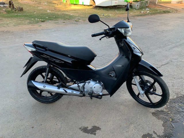 HONDA BIZ 125+ COMPLETA! VENDO OU TROCO POR OUTRA MOTO