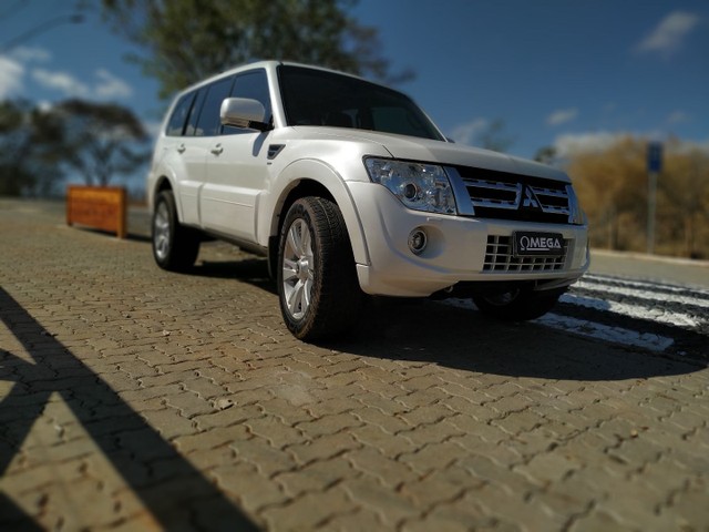 PAJERO HPE FULL 3.2 4X4 DIESEL 7L