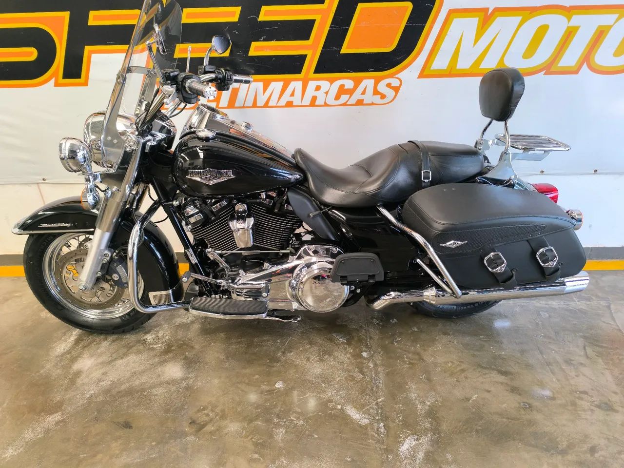 Harley davidson Road King classic  - Foto 4