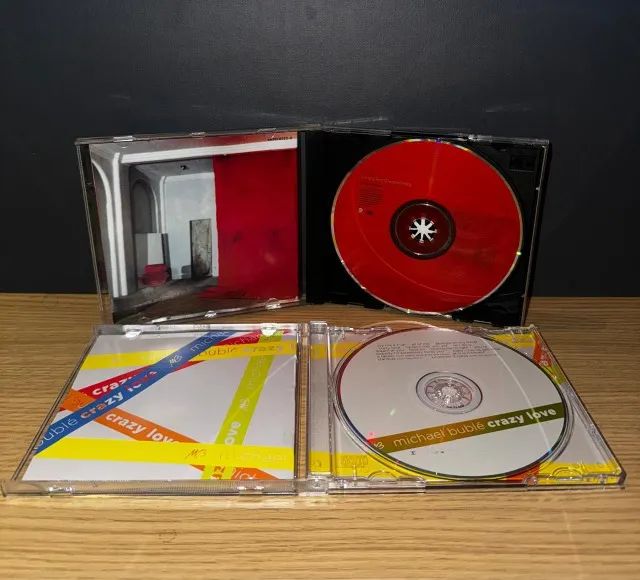 Cd: Simply Red + Michael Bublé Kit Com 2 - Excelente Estado - Foto 2