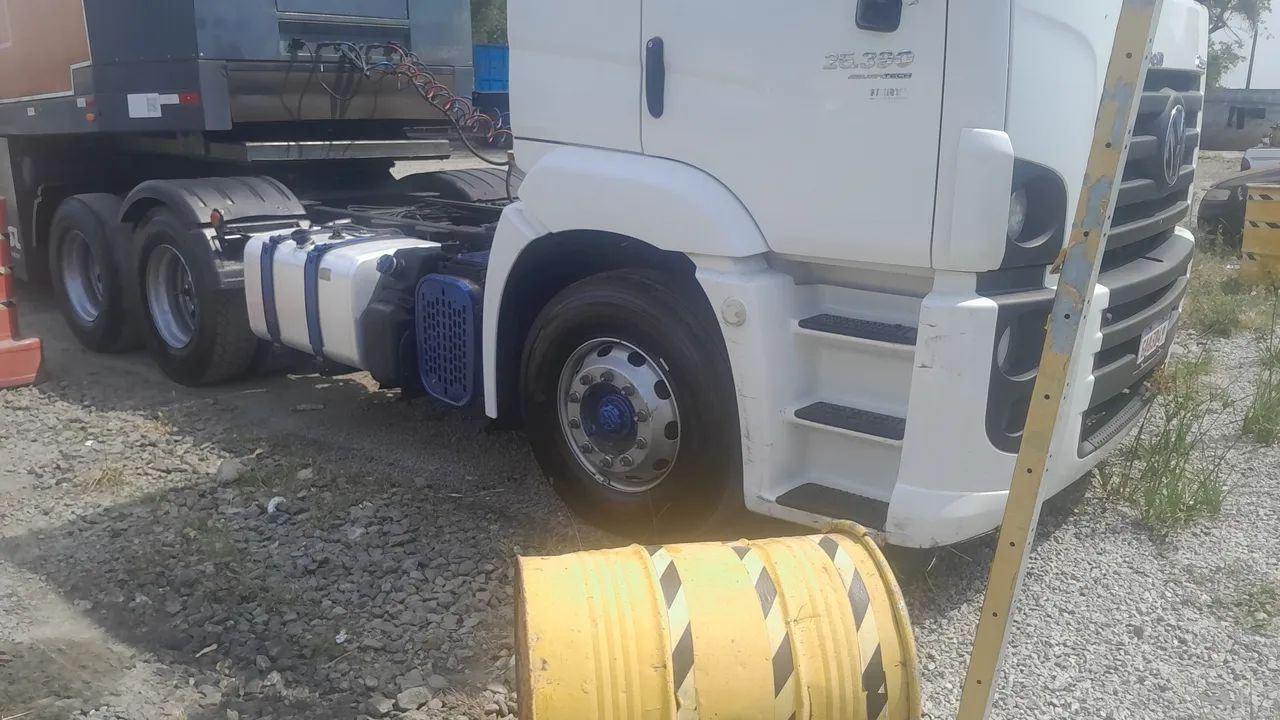 VW 25390 Costellation 2016 - Foto 4